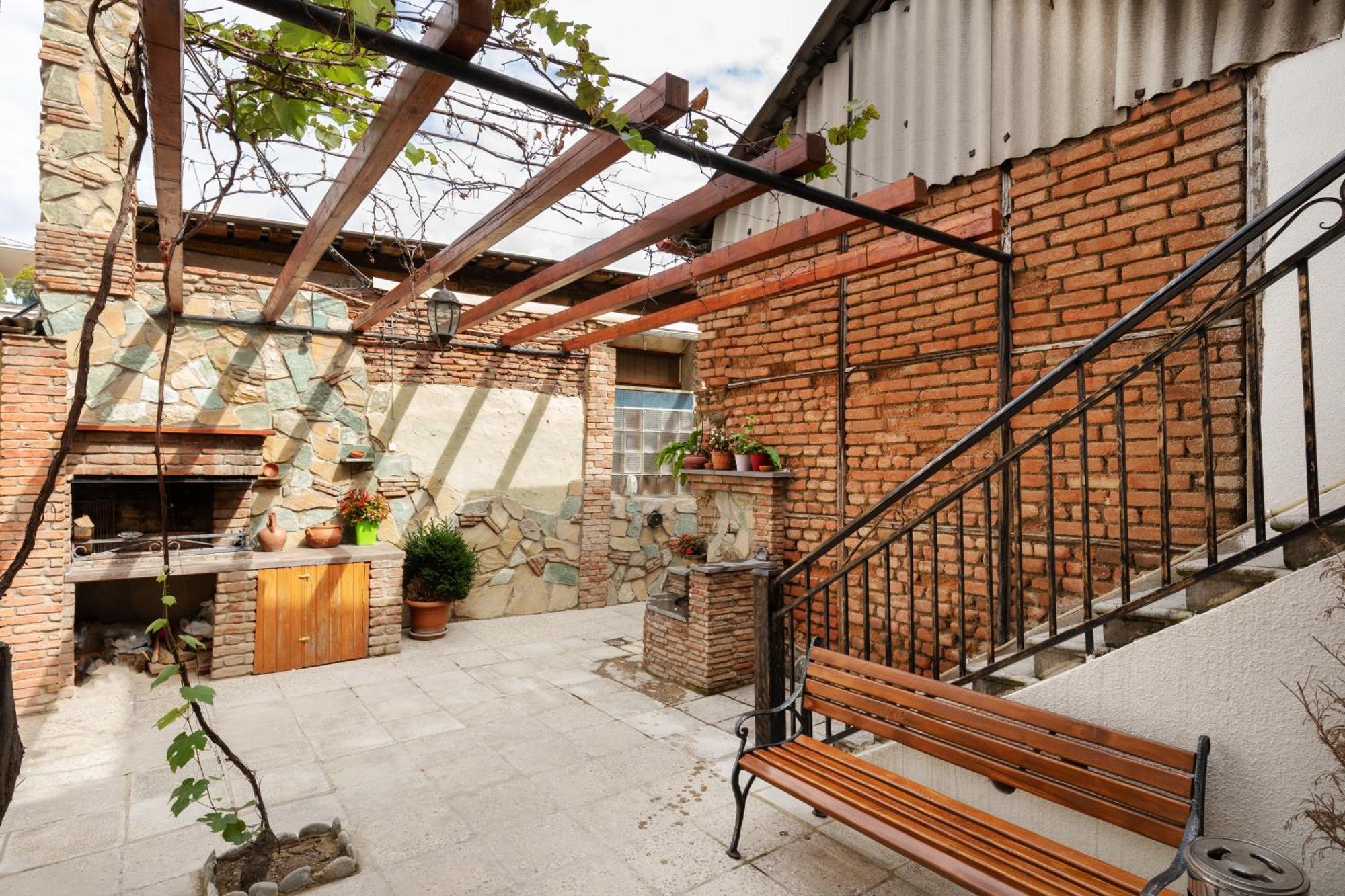 Honeymoon Apartments In Old Tbilisi Exterior foto