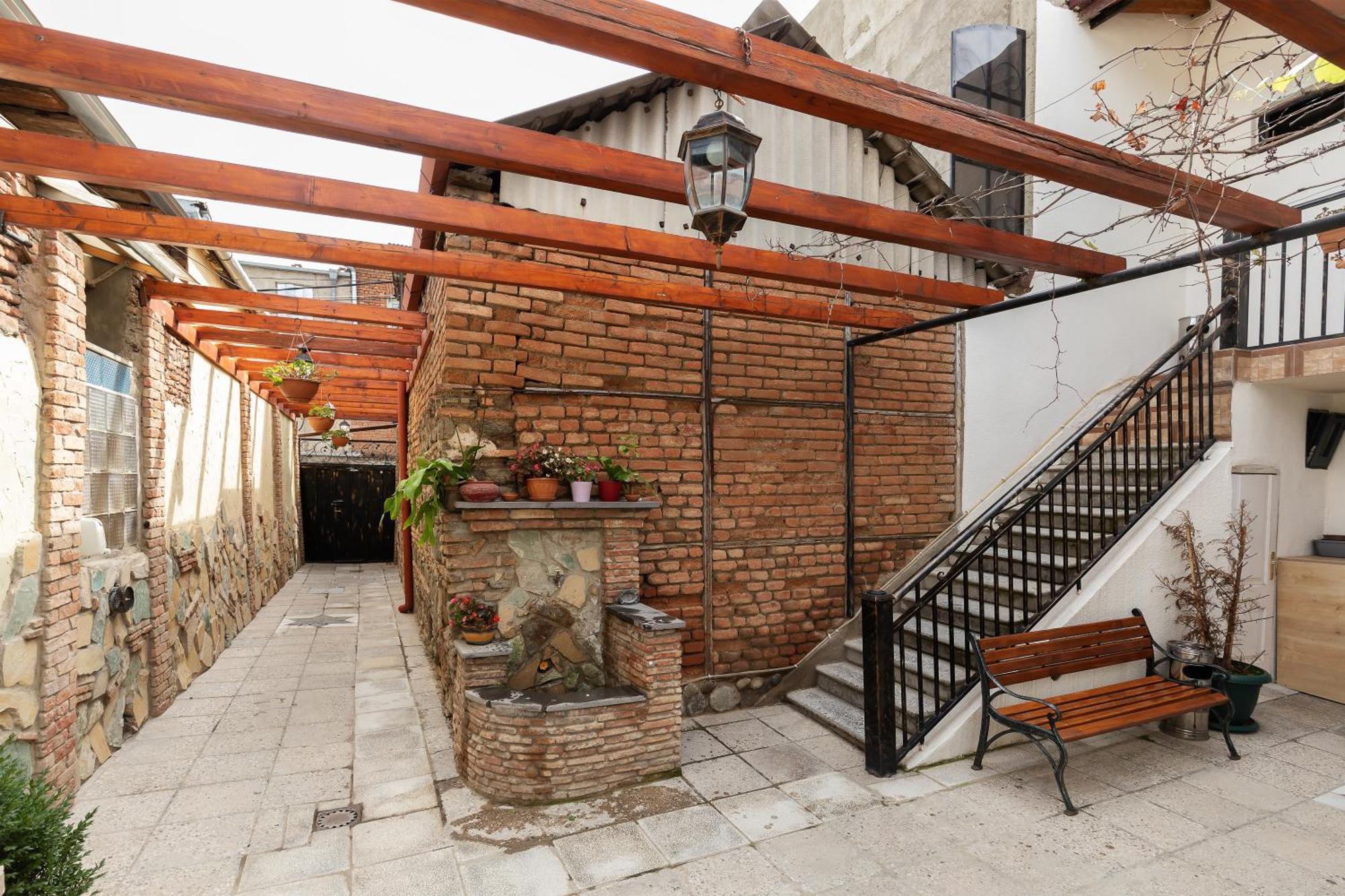 Honeymoon Apartments In Old Tbilisi Exterior foto