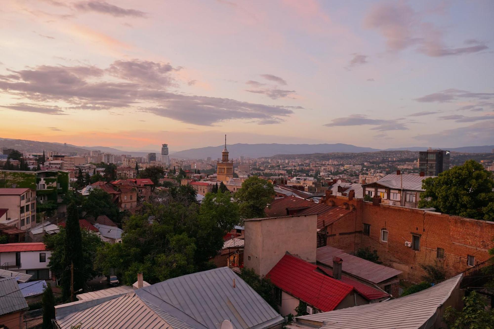 Honeymoon Apartments In Old Tbilisi Exterior foto